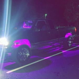 Meet your Posher, Logan